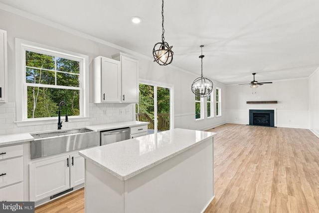 20 TARA LN, Stafford, VA 22554