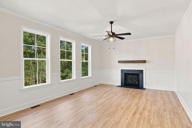 20 TARA LN, Stafford, VA 22554