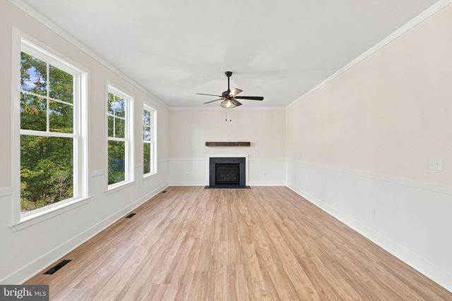 20 TARA LN, Stafford, VA 22554
