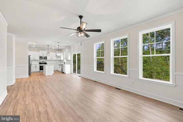 20 TARA LN, Stafford, VA 22554