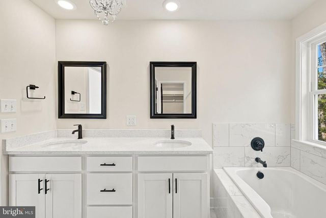 20 TARA LN, Stafford, VA 22554