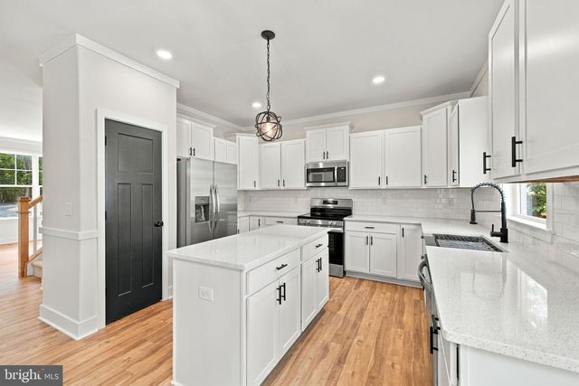 20 TARA LN, Stafford, VA 22554