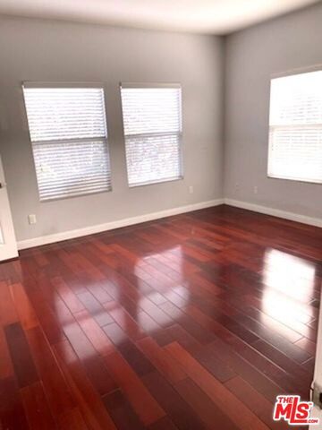 121 N Benton Way, Los Angeles, CA 90026