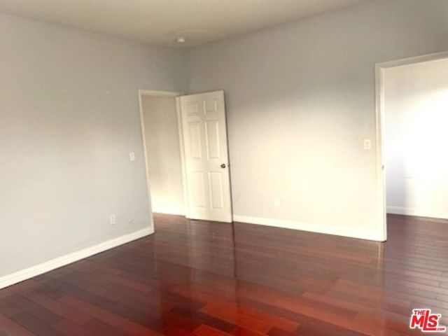 121 N Benton Way, Los Angeles, CA 90026