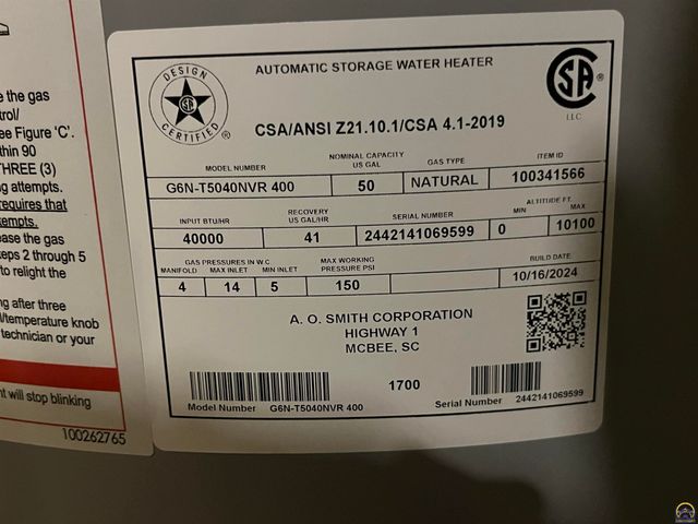 905 NE Hilltop DR, Topeka, KS 66617