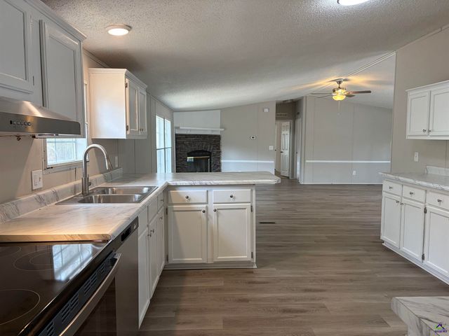 643 Pine Cone Road, Dublin, GA 31021
