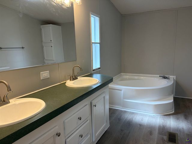 643 Pine Cone Road, Dublin, GA 31021
