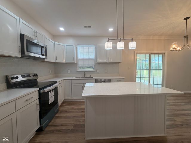 536 Ironridge Court, Indianapolis, IN 46239
