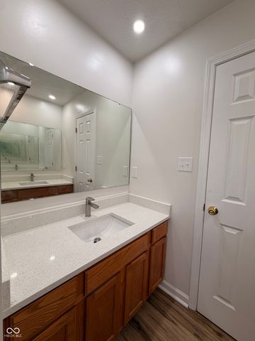 536 Ironridge Court, Indianapolis, IN 46239