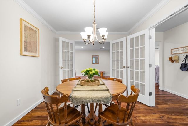 2610 Oak Cliff Lane, Arlington, TX 76012