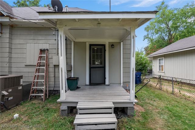 2216 N 28th Street, Fort Smith, AR 72904