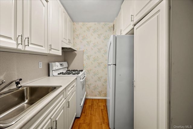 88-08 151st Avenue 4G, Howard Beach, NY 11414