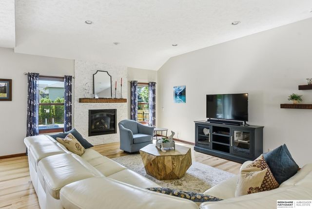 11310 S 44th Street, Bellevue, NE 68123