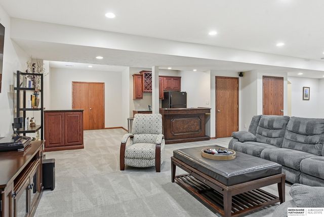 11310 S 44th Street, Bellevue, NE 68123