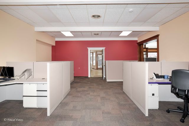 20-24 Douglas Avenue, Elgin, IL 60120