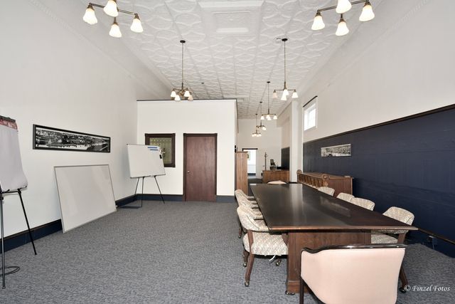 20-24 Douglas Avenue, Elgin, IL 60120