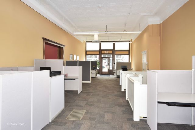 20-24 Douglas Avenue, Elgin, IL 60120