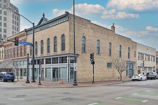 20-24 Douglas Avenue, Elgin, IL 60120