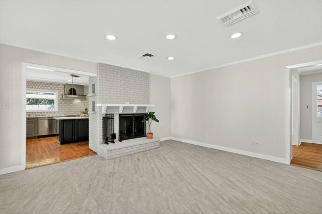 1602 Harrison Road, Brenham, TX 77833