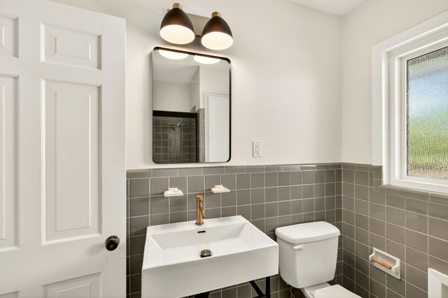 1602 Harrison Road, Brenham, TX 77833