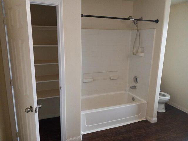 14914 Huntington Willow Lane, Houston, TX 77090