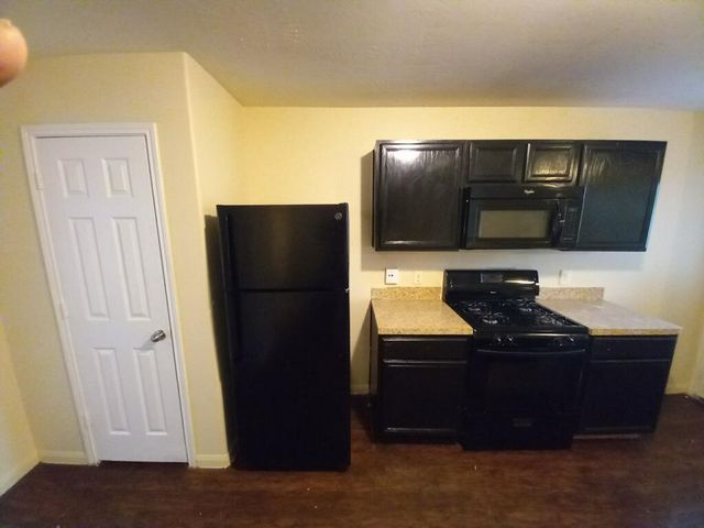 14914 Huntington Willow Lane, Houston, TX 77090