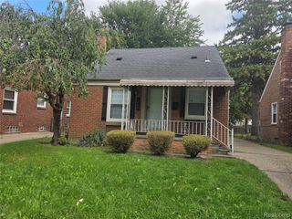 7250 Dolphin, Detroit, MI 48239