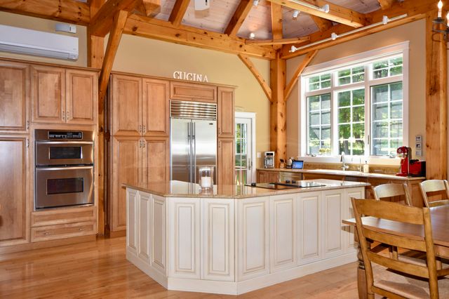 882 Point Road, Willsboro, NY 12996