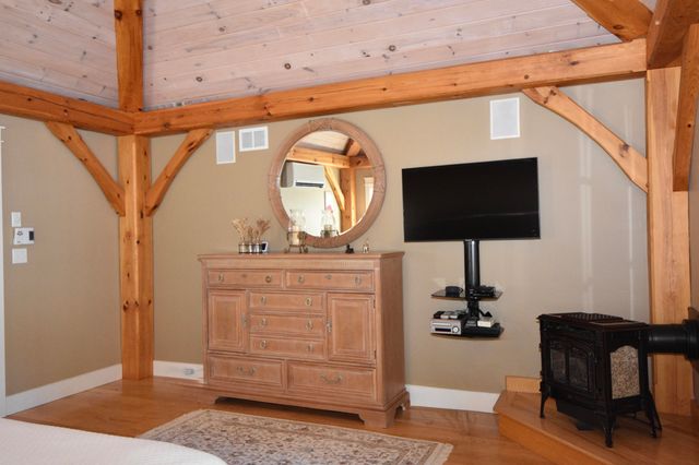 882 Point Road, Willsboro, NY 12996