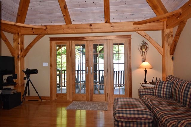 882 Point Road, Willsboro, NY 12996