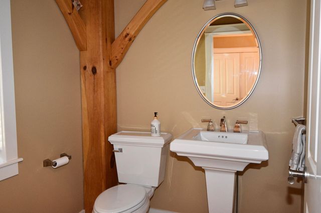 882 Point Road, Willsboro, NY 12996