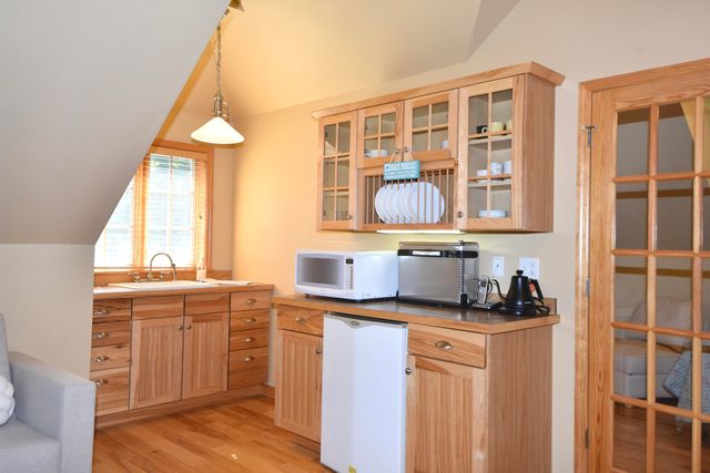 882 Point Road, Willsboro, NY 12996