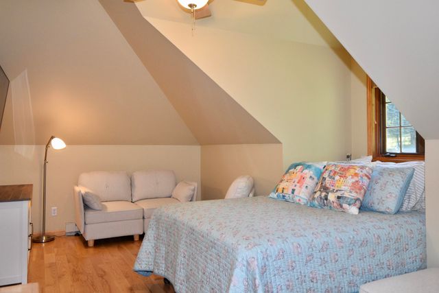 882 Point Road, Willsboro, NY 12996