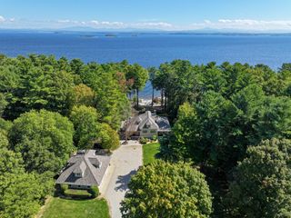 882 Point Road, Willsboro, NY 12996