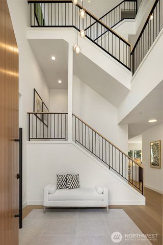 10223 NE 24th Street, Bellevue, WA 98004