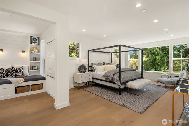 10223 NE 24th Street, Bellevue, WA 98004