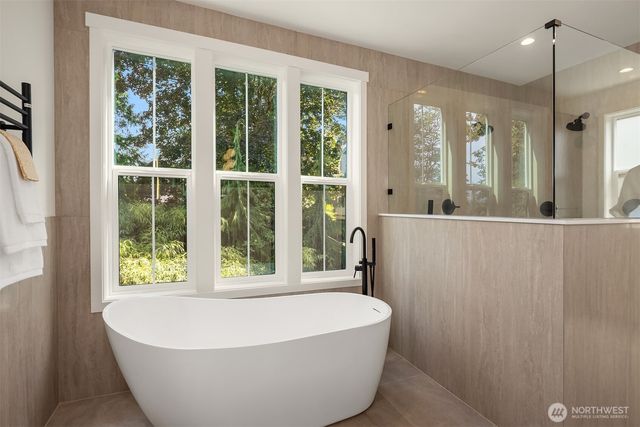 10223 NE 24th Street, Bellevue, WA 98004