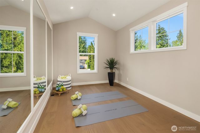 10223 NE 24th Street, Bellevue, WA 98004