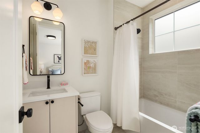 10223 NE 24th Street, Bellevue, WA 98004