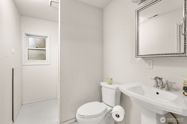 51 E Lynda Lane W, Shelton, WA 98584