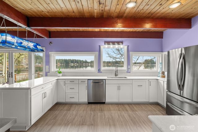 51 E Lynda Lane W, Shelton, WA 98584