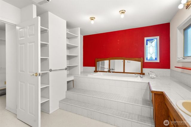 51 E Lynda Lane W, Shelton, WA 98584