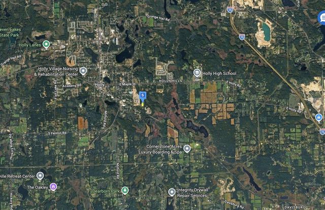 927 E Rose Street, Holly, MI 48442