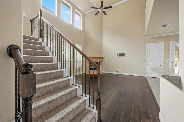 7116 isle Royal Lane, Irving, TX 75063