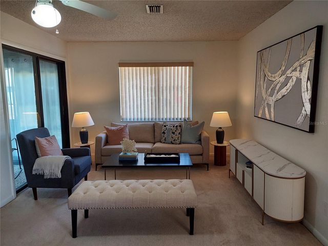 47 LAKE FOREST PLACE 47, Palm Coast, FL 32137