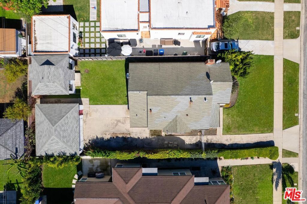 Image 52 of property listing at 5323 S Mullen Avenue, Los Angeles, CA 90043