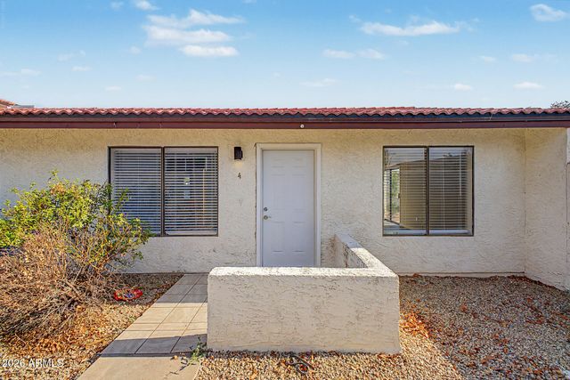 2824 E WALTANN Lane 4, Phoenix, AZ 85032
