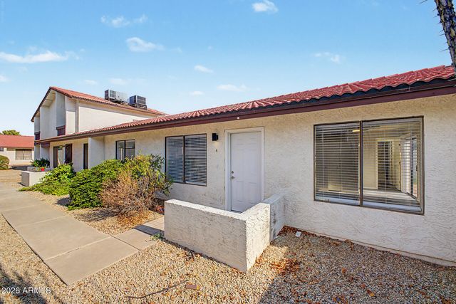 2824 E WALTANN Lane 4, Phoenix, AZ 85032