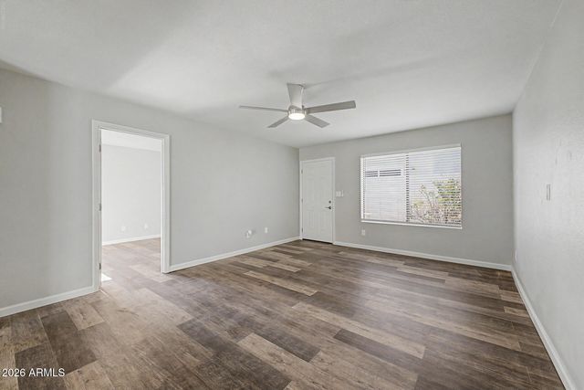 2824 E WALTANN Lane 4, Phoenix, AZ 85032