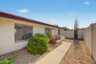 2824 E WALTANN Lane 4, Phoenix, AZ 85032